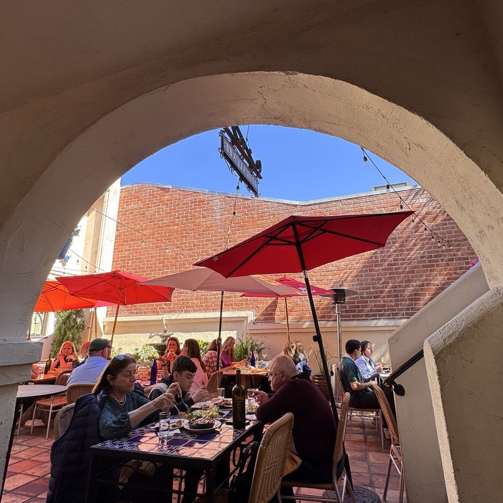 Casa Córdoba - Outside - Spanish Near Me - Montrose, California Casa Córdoba - Outside - Spanish Near Me - Montrose, California