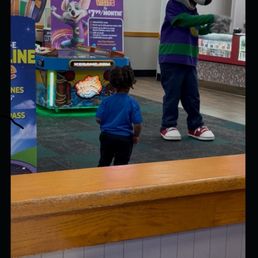 His first time getting that close to chuckee. Lol His first time getting that close to chuckee. Lol