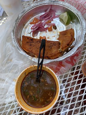 Guanatos Tacos by null