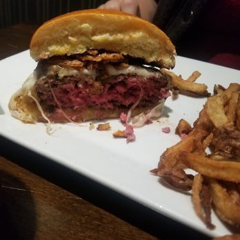 Taphouse Grille - New American Near Me - Hackettstown, New Jersey