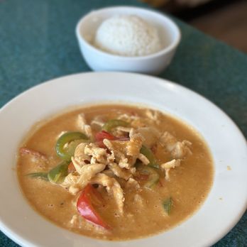 Basil Thai Restaurant - Panang Curry with chicken $14.75 - Thai Near Me - Federal Way, Washington