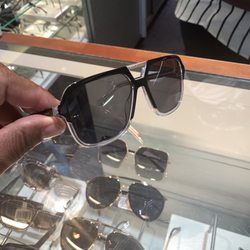 Sunglass Hut