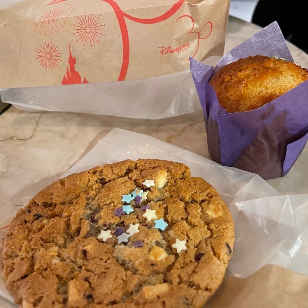 Cable Car Bake Shop - Bakeries Near Me - Chessy, 77
