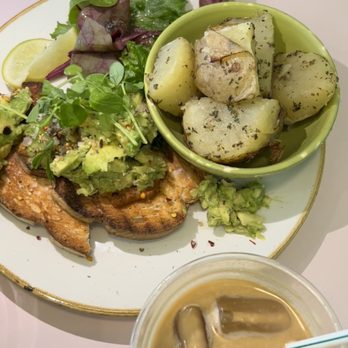Hula Juice Cafe - avocado toast and a side of potatoes - Juice Bars & Smoothies Near Me - Edinburgh, EDH Hula Juice Cafe - avocado toast and a side of potatoes - Juice Bars & Smoothies Near Me - Edinburgh, EDH