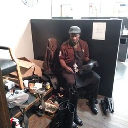 Earl's Shines - One of the best in the business Mr. James