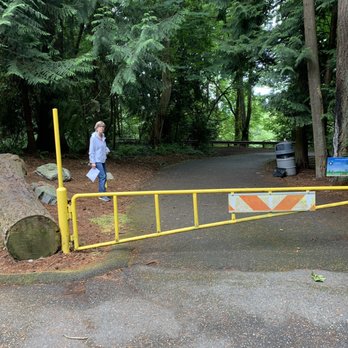Yost Park - One of the entry ways to the trails. - Parks Near Me - Edmonds, Washington Yost Park - One of the entry ways to the trails. - Parks Near Me - Edmonds, Washington