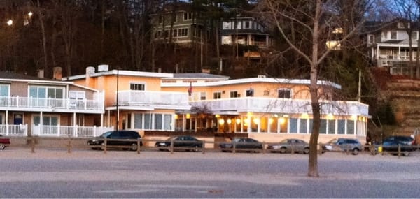BLUEWATER INN AND SUITES - Updated November 2025 - 14 Photos & 18
