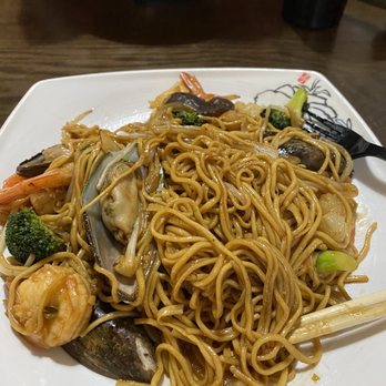 LanZhou Ramen - B7. Seafood Stir-Fried Hand-Pulled Noodle--delicious!! - Chinese Near Me - Doraville, Georgia LanZhou Ramen - B7. Seafood Stir-Fried Hand-Pulled Noodle--delicious!! - Chinese Near Me - Doraville, Georgia