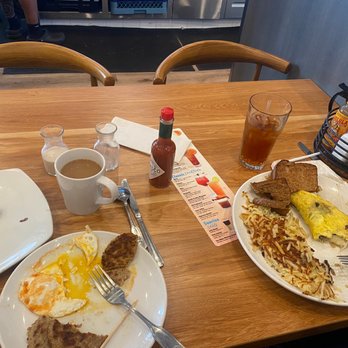 Broken Yolk Cafe - Breakfast & Brunch Near Me - Henderson, Nevada Broken Yolk Cafe - Breakfast & Brunch Near Me - Henderson, Nevada
