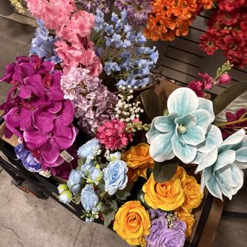 International Silk Flowers - Florists Near Me - Los Angeles, California