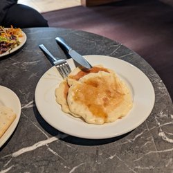 No.1 Gatwick, South Terminal - Pancakes with syrup