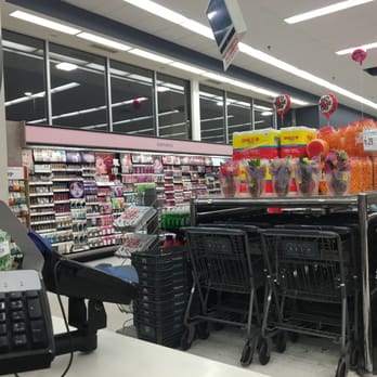 Walgreens - Front Register - Drugstores Near Me - Everett, Washington Walgreens - Front Register - Drugstores Near Me - Everett, Washington