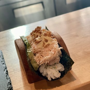 Sugo Hand Roll Bar - Snow crab - Sushi Bars Near Me - Seattle, Washington