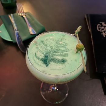 The Green Room - Cocktail Bars Near Me - Burbank, California The Green Room - Cocktail Bars Near Me - Burbank, California