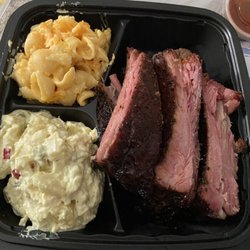 3b Bbq - 2 meat 2 sides.