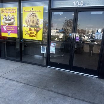 Baskin-Robbins - Desserts Near Me - Sanger, California