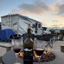 Suveg Cellars - Suveg wine on vacation is the best