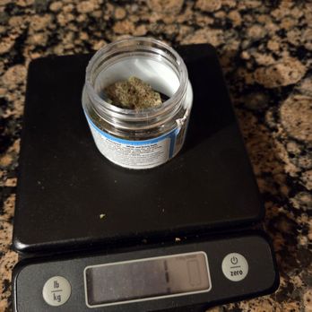 Zen Leaf - Teetering between 1 and 2 grams (should have been 3.5) - Cannabis Clinics Near Me - Chicago, Illinois