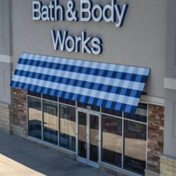 Bath & Body Works - Front entrance