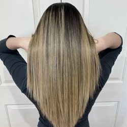 Oanh Hair Salon - Long layers, V shaped.
