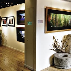 LIK Fine Art - LIK LAHAINA - Gallery Interior