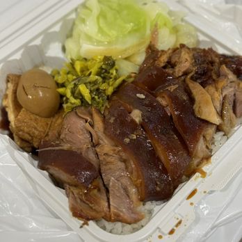 Hou Kee Chinese Bistro - longjiang pork knuckle rice - Chinese Near Me - Markham, Ontario