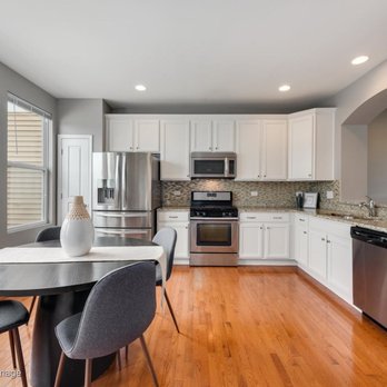 Nhance Cabinet Refinishing - Kitchen After - General Contractors Near Me - Chicago, Illinois