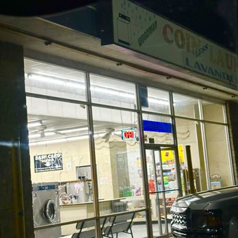 Woodman Coinless Laundry - The entrance I found a parking at front by luck - Laundromat Near Me - Arleta, California Woodman Coinless Laundry - The entrance I found a parking at front by luck - Laundromat Near Me - Arleta, California