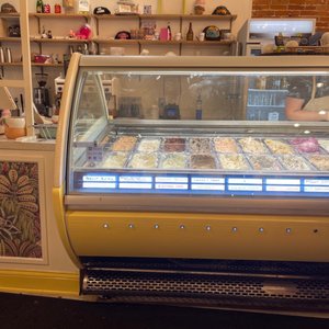 BETTY RAE’S ICE CREAM - 390 Photos & 280 Reviews - 412 Delaware St ...