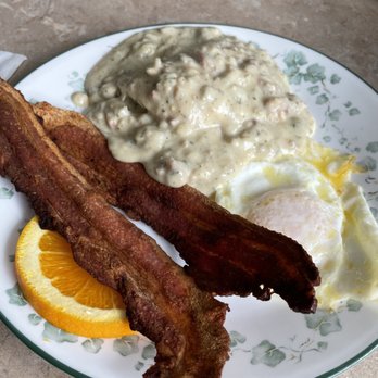 Grandma's Corner Restaurant - Special of the day- 1/2 biscuit & gravy, egg and two pieces of bacon - American Near Me - Seaside, Oregon