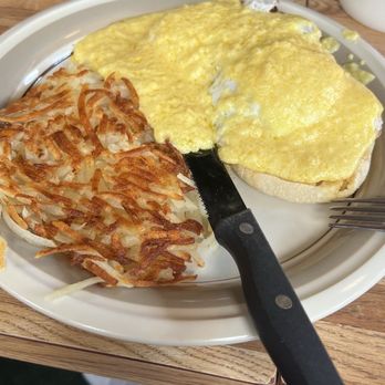 Viddles and Joe - Eggs Benedict - American Near Me - Hackensack, Minnesota