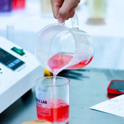 Thee Candle Lab
