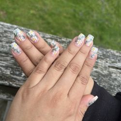 Kiki Nail of Millerton - Acrylic nails with Flower and Vines design for spring!