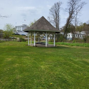 Edgar D Williams Sr Memorial Park - Parks Near Me - East Haddam, Connecticut Edgar D Williams Sr Memorial Park - Parks Near Me - East Haddam, Connecticut