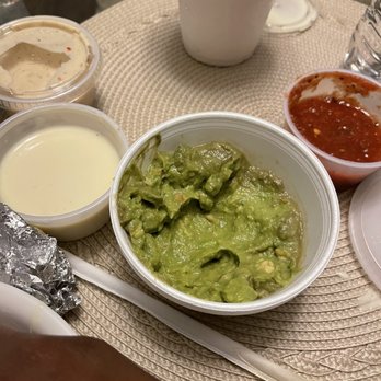 El Puente Mexican Grill - Guacamole Dip - Mexican Near Me - Chesapeake, Virginia El Puente Mexican Grill - Guacamole Dip - Mexican Near Me - Chesapeake, Virginia
