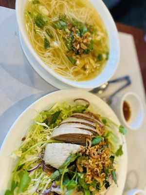 Phở Gà Nhà by null
