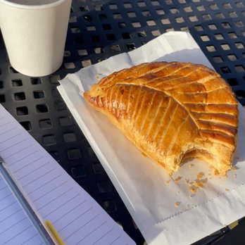 Darshan Bakery - chaussons aux pommes - Bakeries Near Me - Del Mar, California