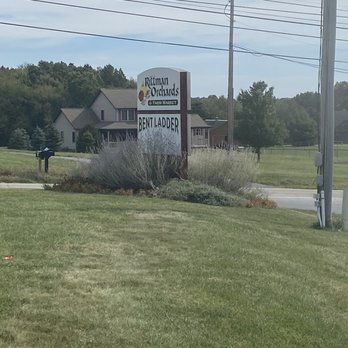 Bent Ladder - Entrance - Cideries Near Me - Doylestown, Ohio