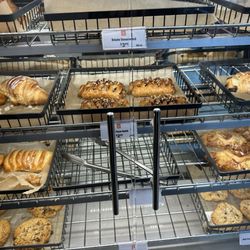Dash In - Baked goods