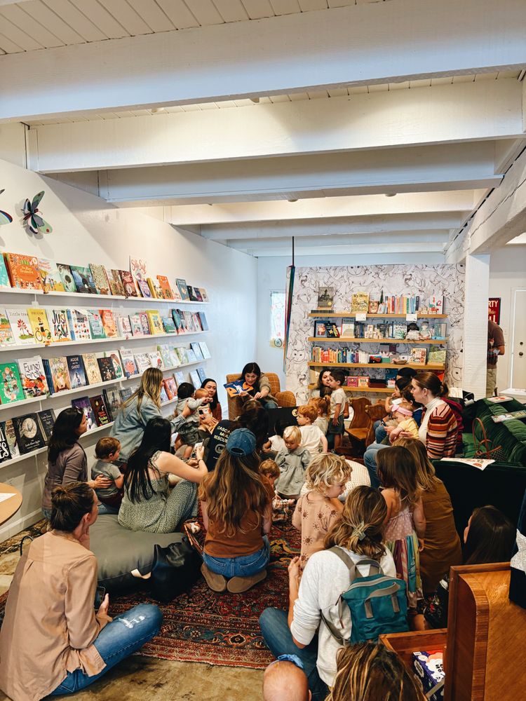 Olivia & Daisy Books Logo