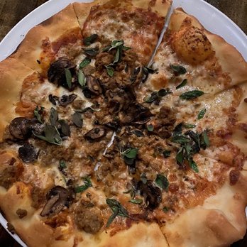 Tavern N Town - The Tavern Pizza - New American Near Me - Key West, Florida
