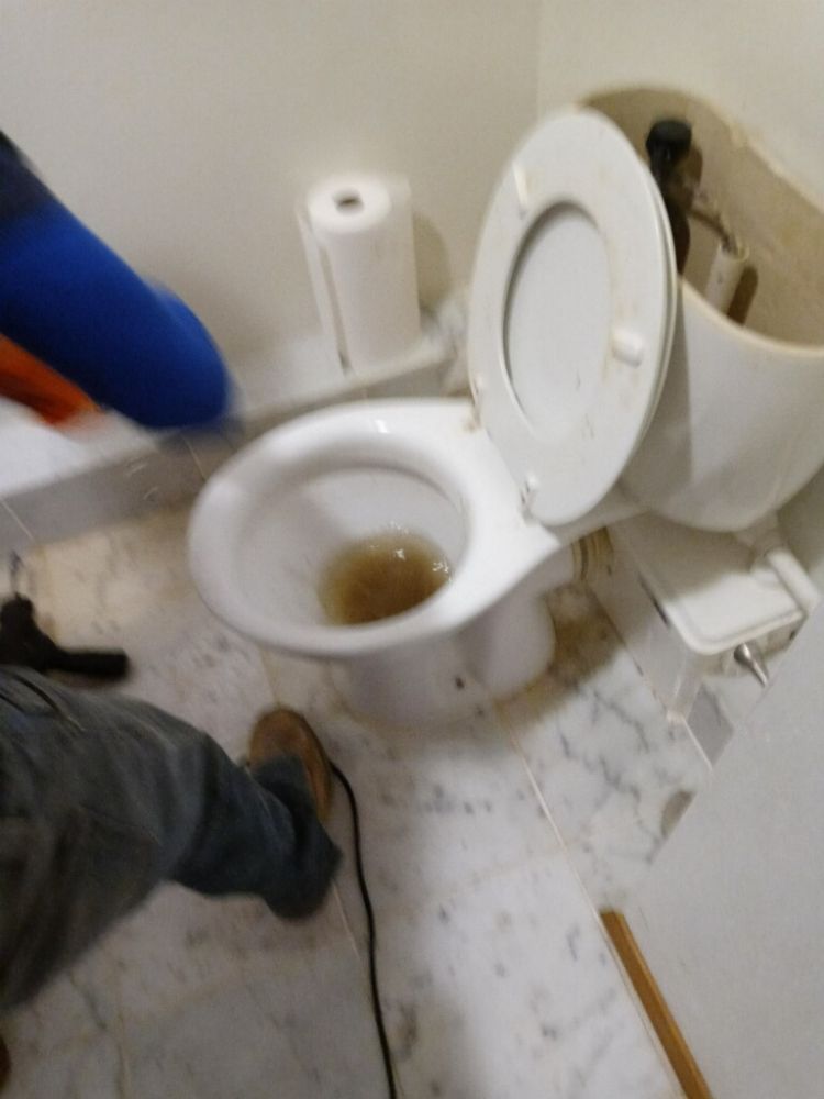 Slide of Same Day Plumbing and Drain