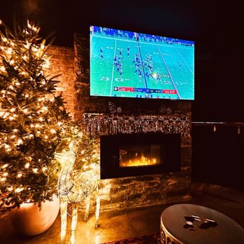 RhineCellar - Cocktail Bars Near Me - Rhinebeck, New York