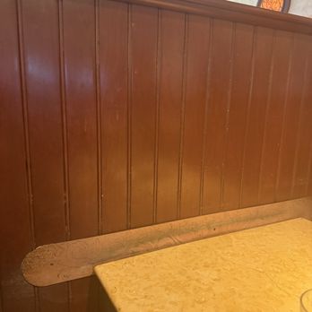 The Cheesecake Factory - The dirty wall inside of my booth. - Desserts Near Me - Mesa, Arizona