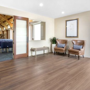 Glendale Funeral Home - Office space, waiting room adjacent to their meeting room ,where they can also have lunch after the services.. - Funeral Services & Cemeteries Near Me - Glendale, California