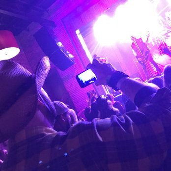 RocHaus - Music Venues Near Me - West Dundee, Illinois