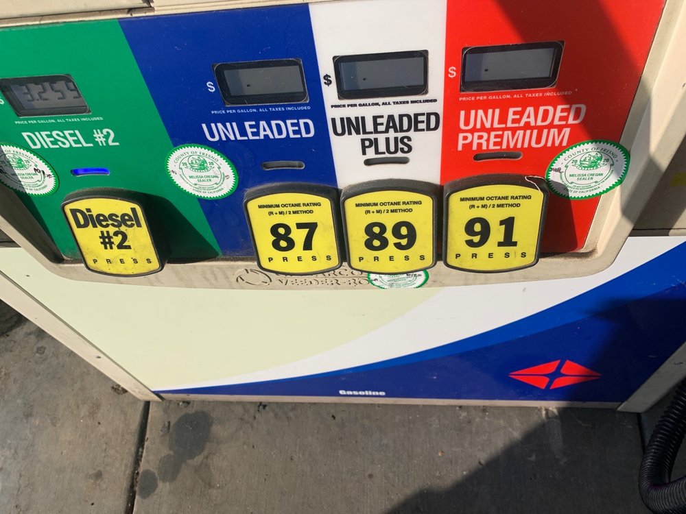 ARCO Updated June 2024 2702 Vineyard Pl, Fowler, California Gas