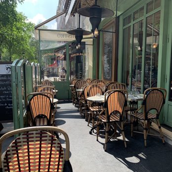 P'Tite Bougnate - Outdoor seating area - French Near Me - Paris, 75 P'Tite Bougnate - Outdoor seating area - French Near Me - Paris, 75