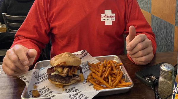 Sickies Garage Burgers & Brews by null