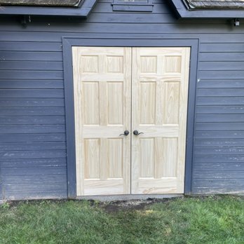 Kwame Contracting - Shed door replaced Toronto, ON - Carpenters Near Me Kwame Contracting - Shed door replaced Toronto, ON - Carpenters Near Me